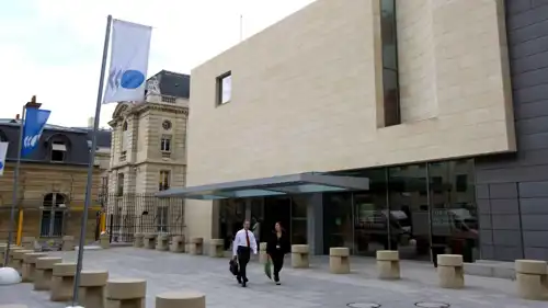 مقر منظمة التعاون الاقتصادي والتنمية في باريس، 3 سبتمبر 2009