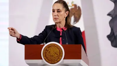 رئيسة المكسيك كلاوديا شينباوم خلال مؤتمر صحفي بخصوص صندوق التقاعد في المكسيك 31 مارس 2025