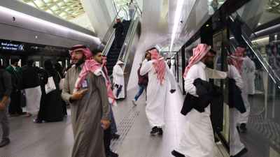 السعودية تسجل أسرع وتيرة توظيف بالشركات غير النفطية منذ 14 عاماً