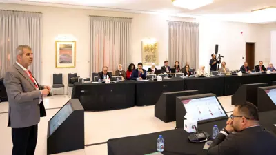  وزير الطاقة والثروة المعدنية الأردني، صالح الخرابشة، يتحدث خلال جلسة لإعداد البرنامج التنفيذي الثاني لرؤية التحديث الاقتصادي 2026